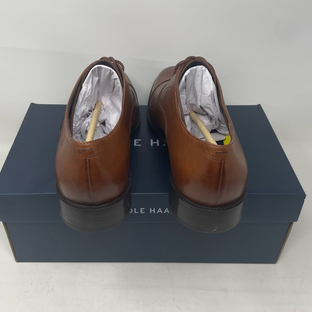 Cole Haan Men’s Hawthorne Lace-Up Cap-Toe Oxford Dress Shoes - Picture 5 of 6